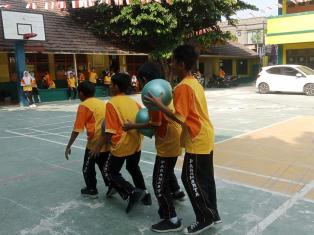 Lomba 17 Augustus 2023